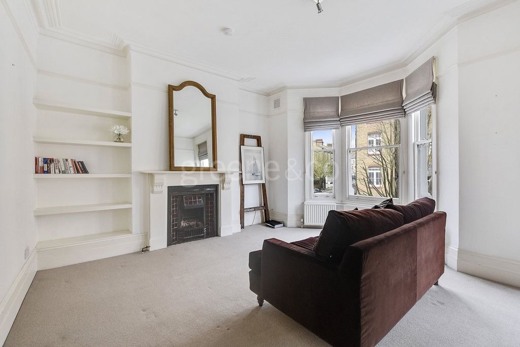 Property photo 2 of 13