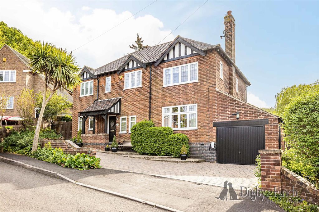 Property photo 1 of 34