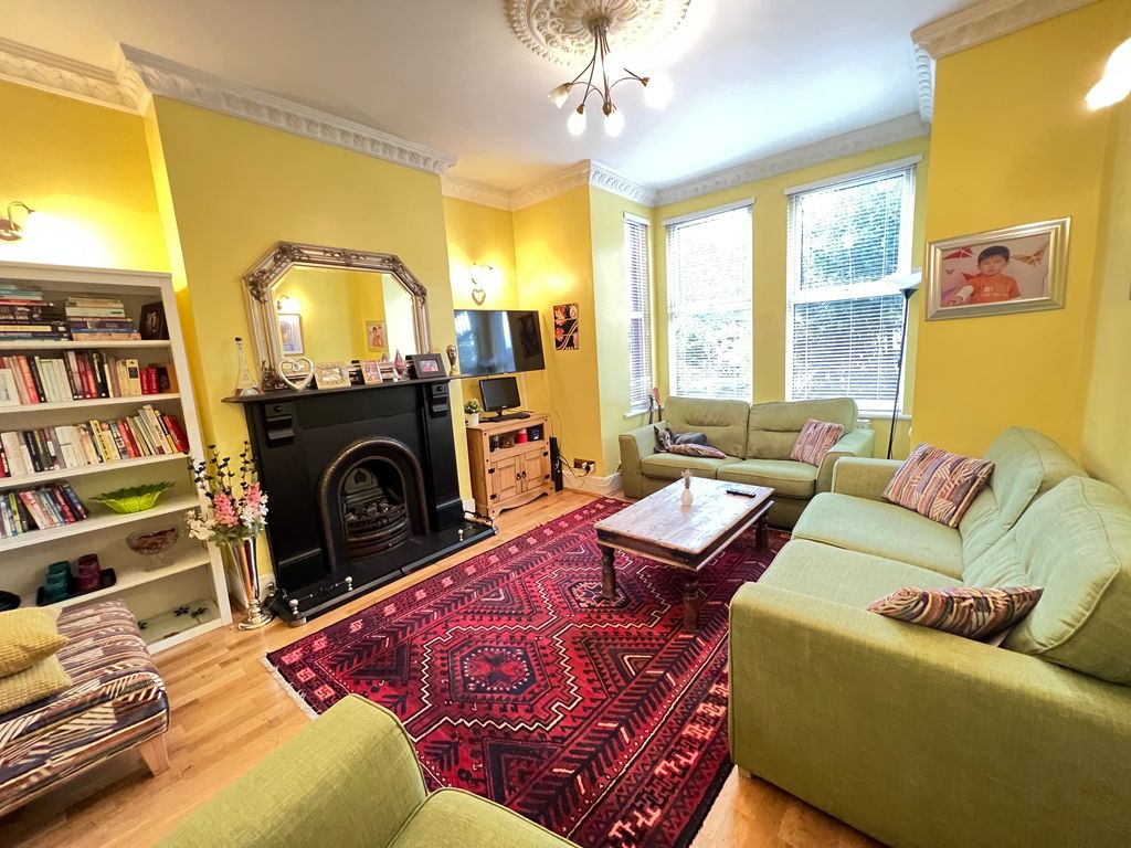 Property photo 1 of 22