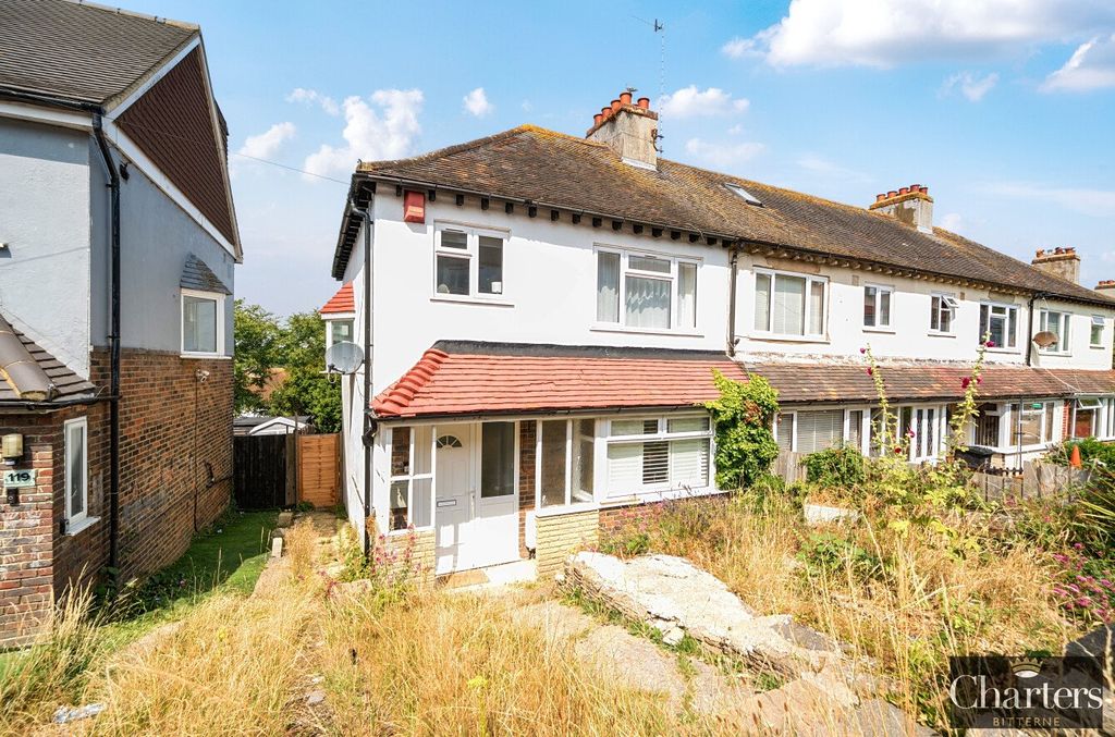 Property photo 2 of 18 Picture No. 53