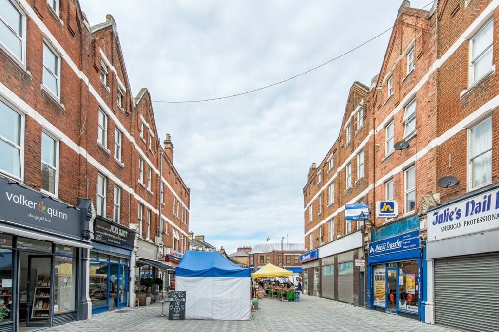 Property photo 1 of 6