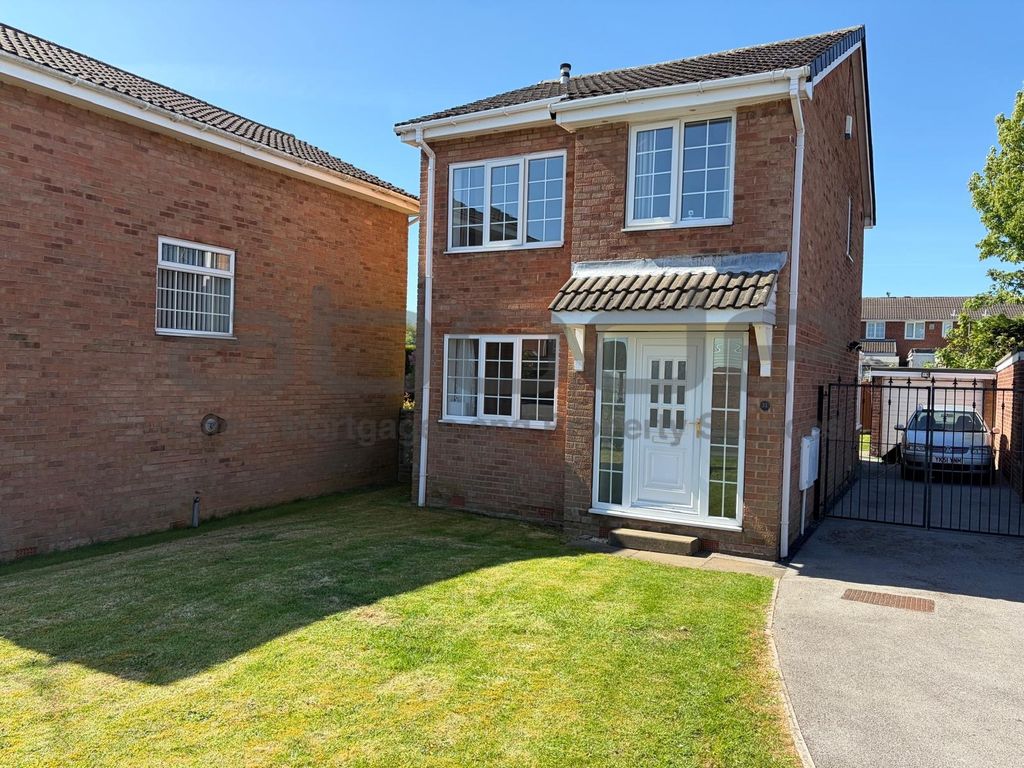 Property photo 1 of 24