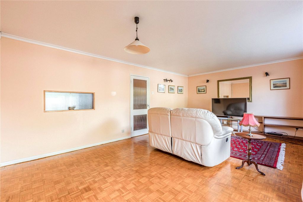 Property photo 3 of 21 Living