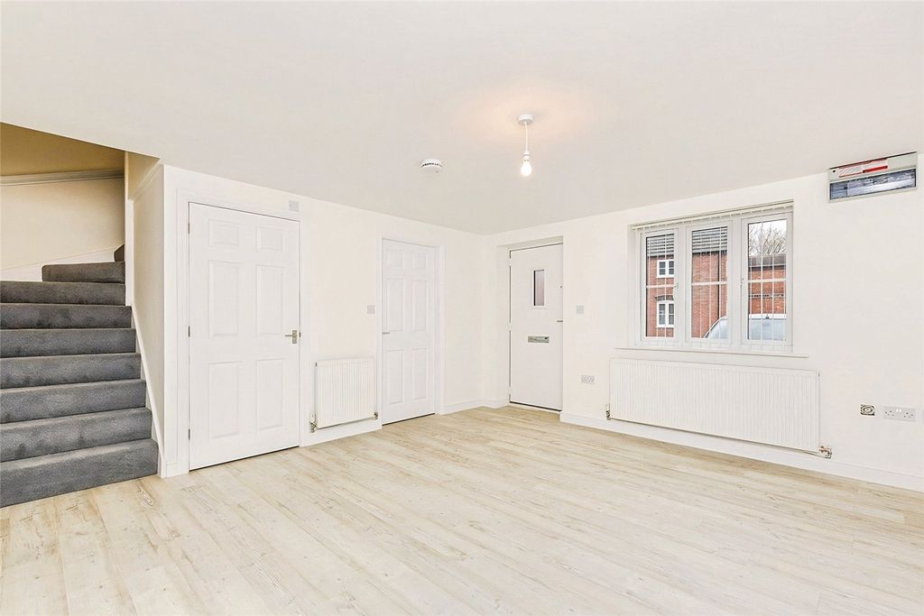 Property photo 2 of 6 Living Room