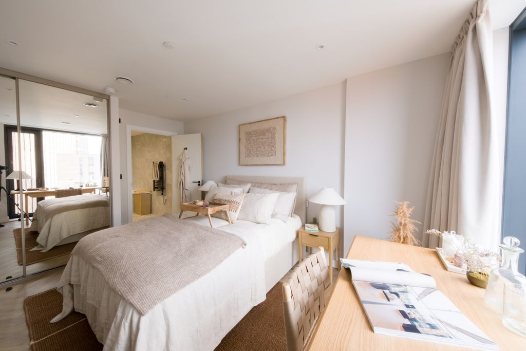 Property photo 2 of 18 Oneeastside_Anast...