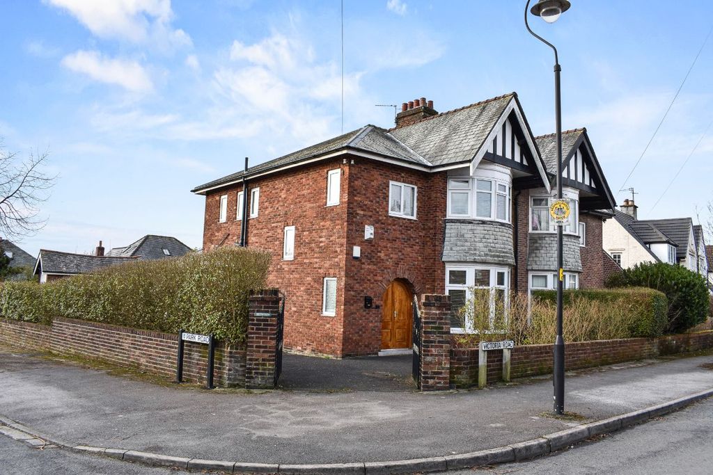 Property photo 1 of 39