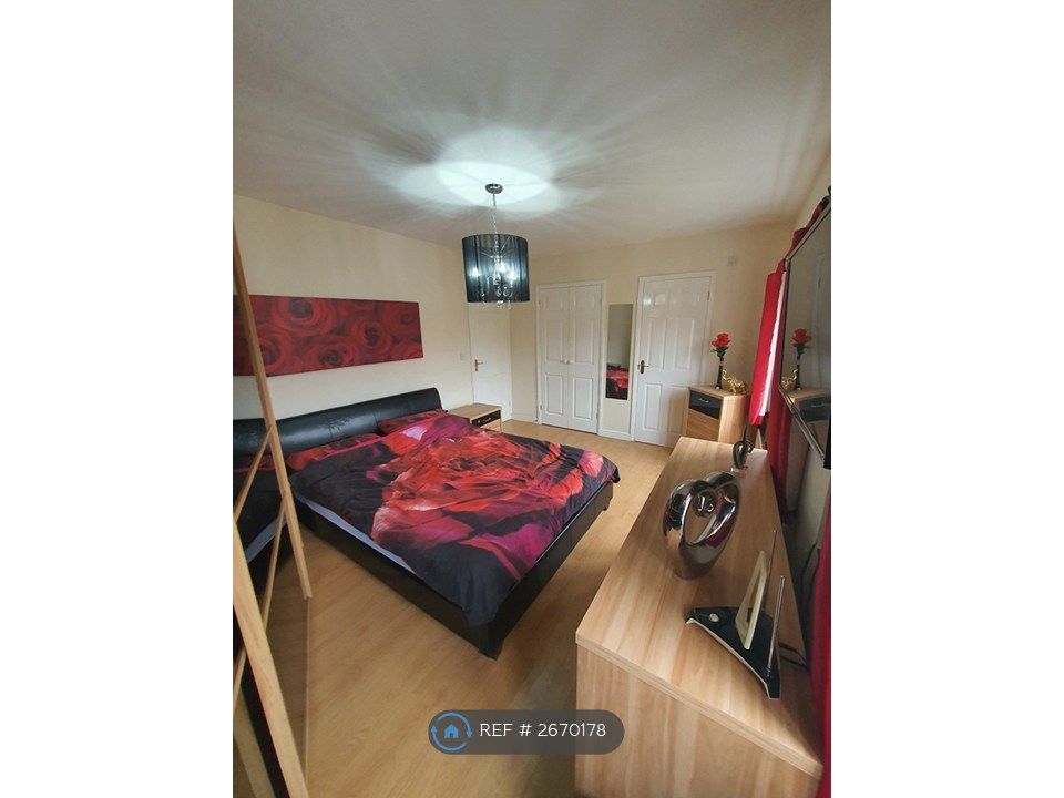 Property photo 3 of 33