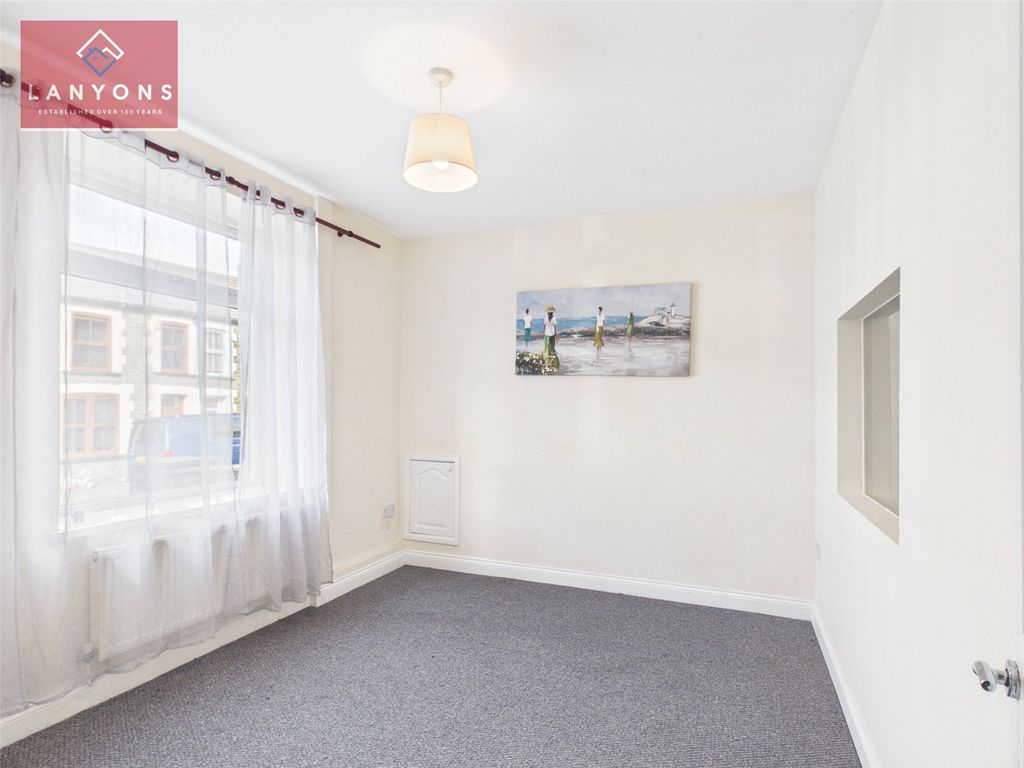 Property photo 2 of 13 Picture No. 05