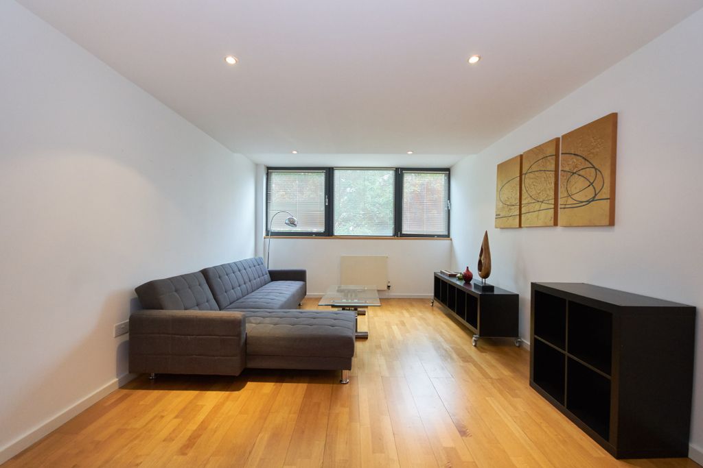 Property photo 1 of 12 Dsc07440
