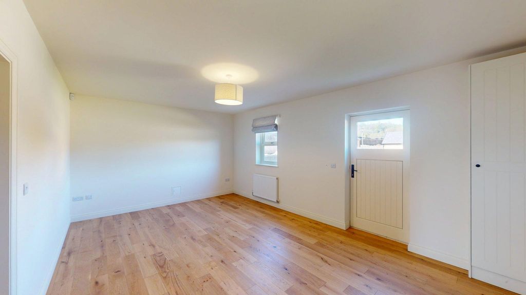 Property photo 2 of 27 Old-Bradfield-Waterworks-Cottage-2-04292026_094250