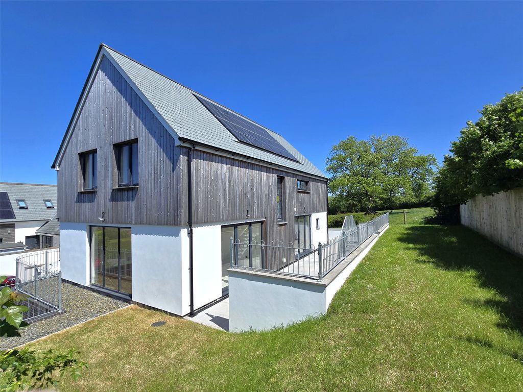 Property photo 2 of 15 Picture No. 01