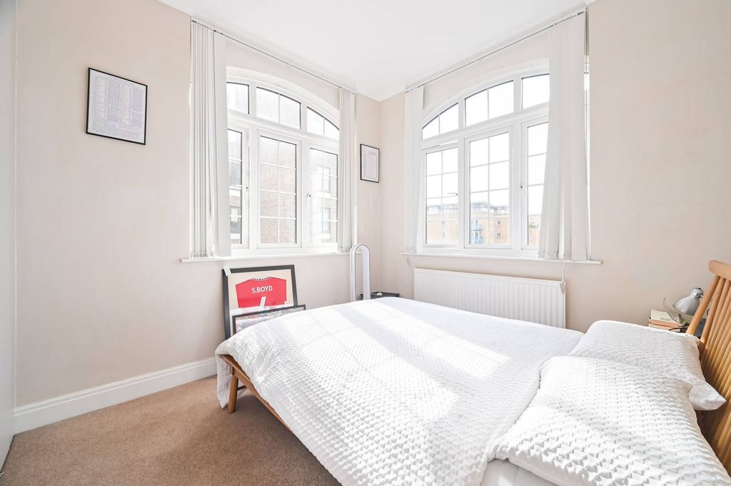 Property photo 3 of 21