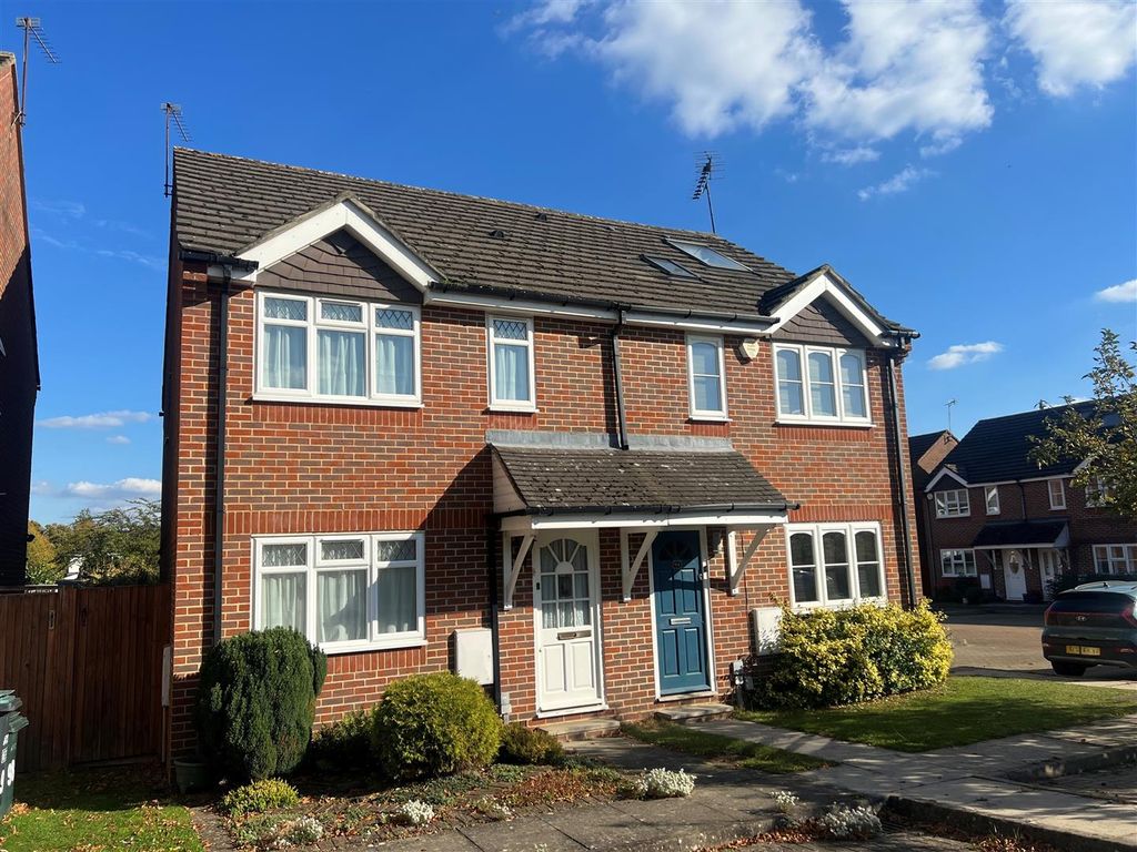 Property photo 1 of 10 Manor Way - Front 2.Jpg