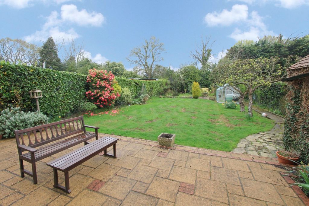 Property photo 2 of 16 4263391