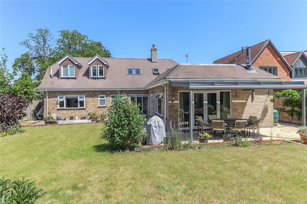 Property photo 2 of 26 Picture No. 46