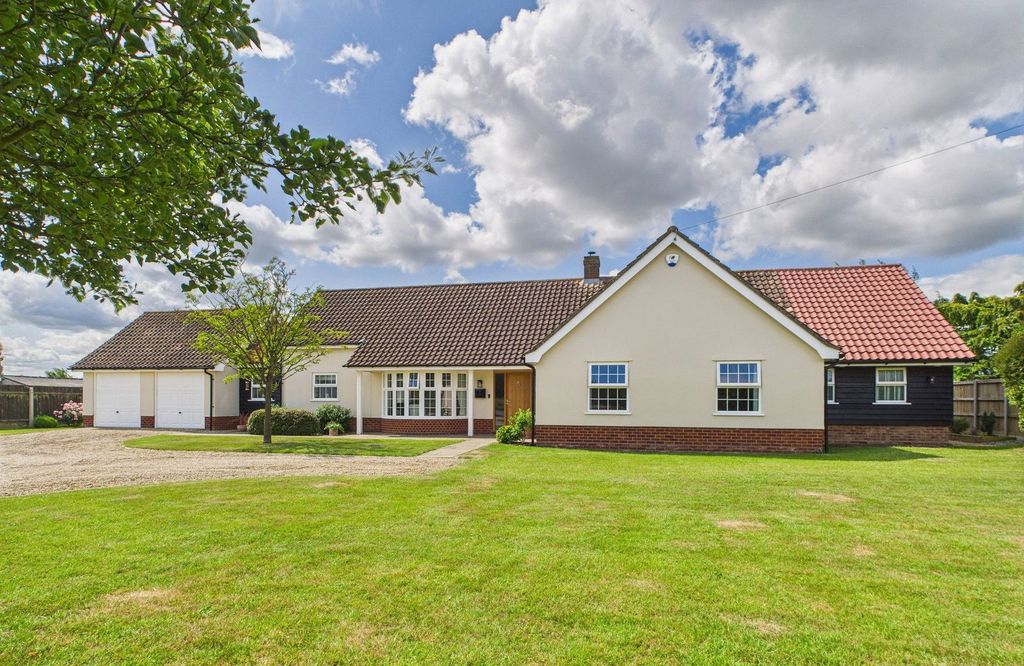 Property photo 1 of 28