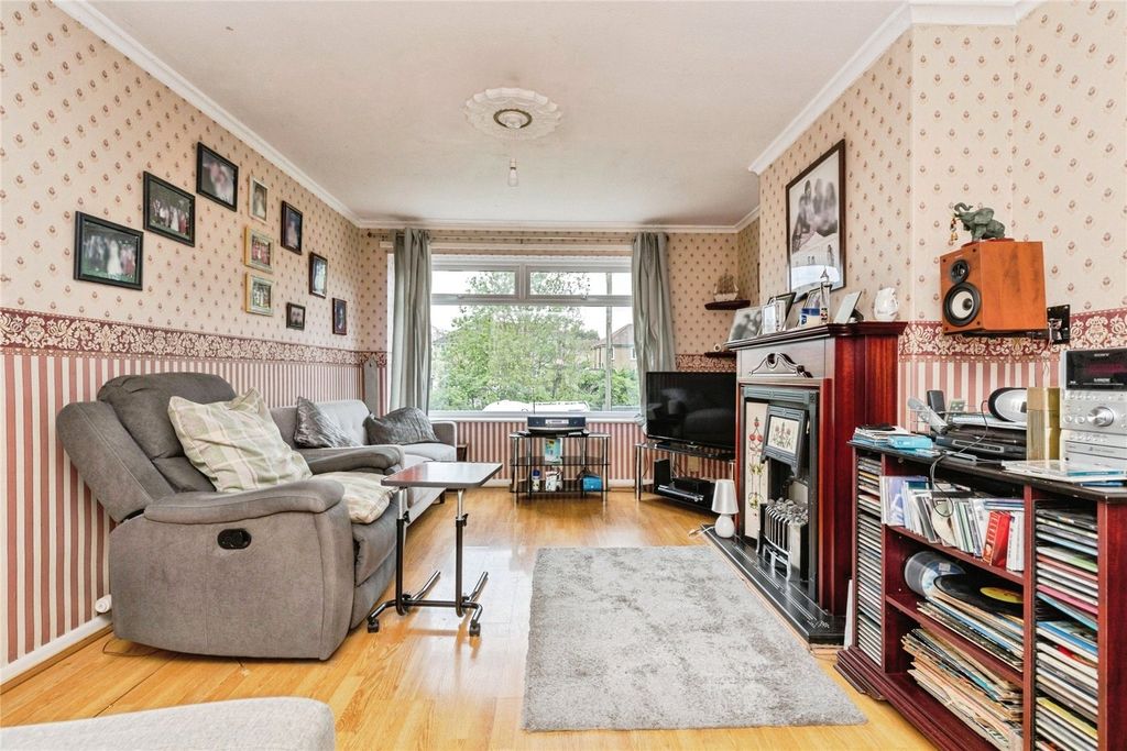 Property photo 3 of 19 Picture No. 26