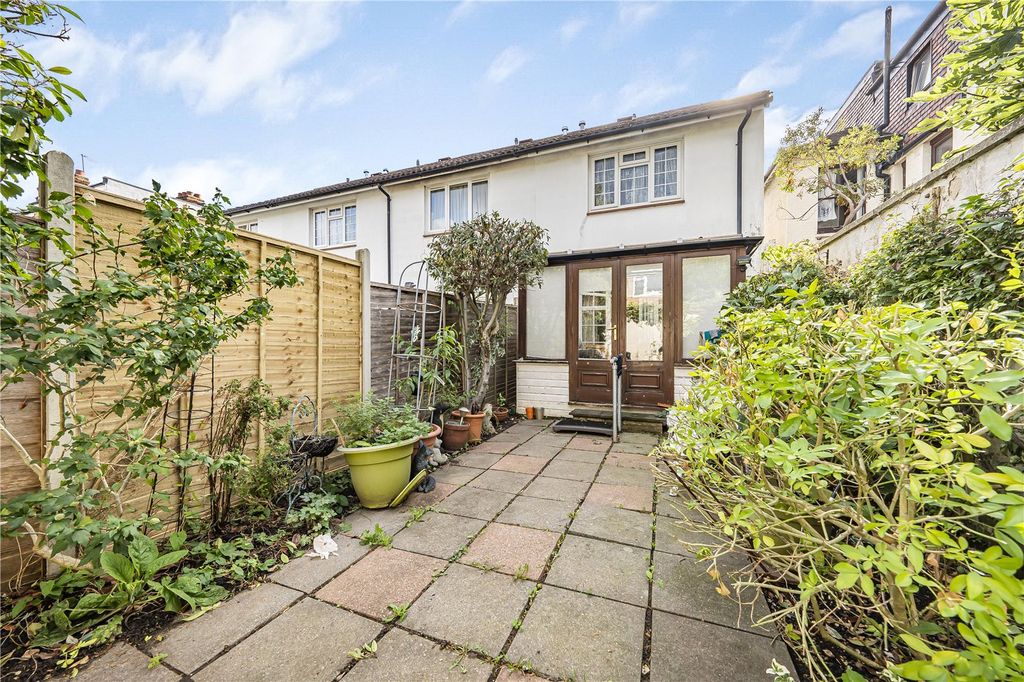 Property photo 3 of 10 Picture No. 09
