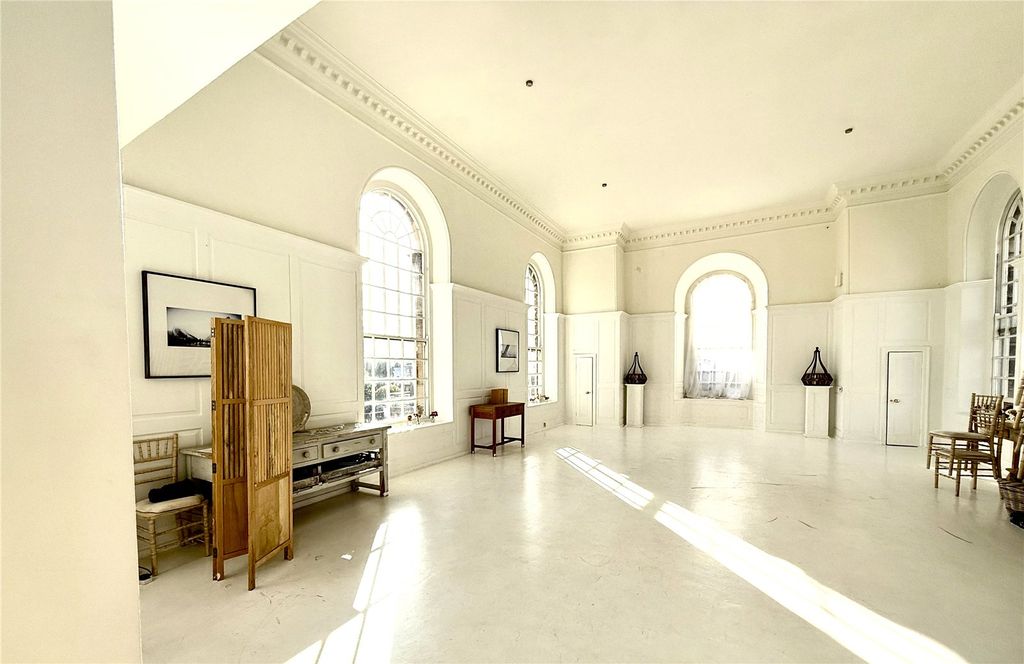 Property photo 2 of 11 Picture No. 03