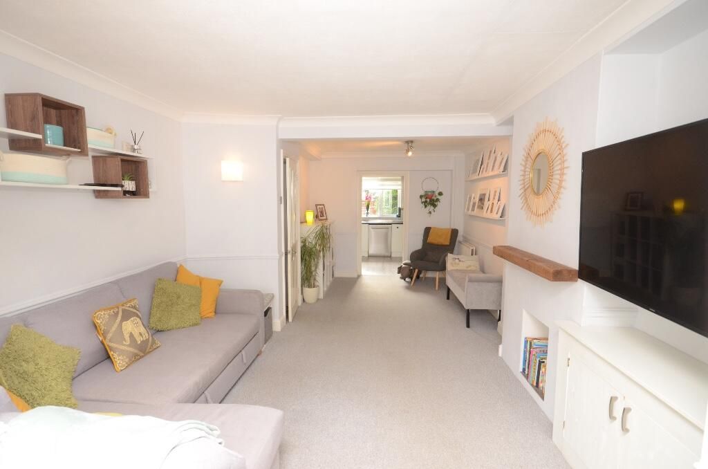 Property photo 2 of 17