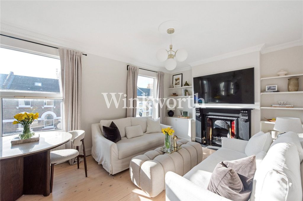 Property photo 3 of 18 Picture No. 07