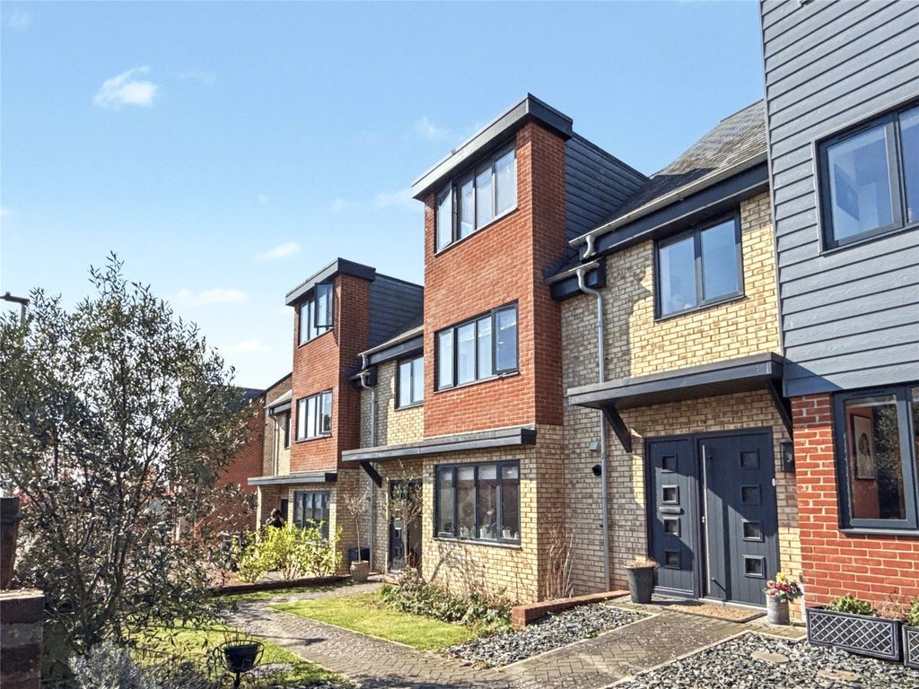 Property photo 1 of 23 Outside Front