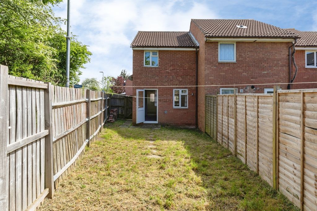 Property photo 2 of 19