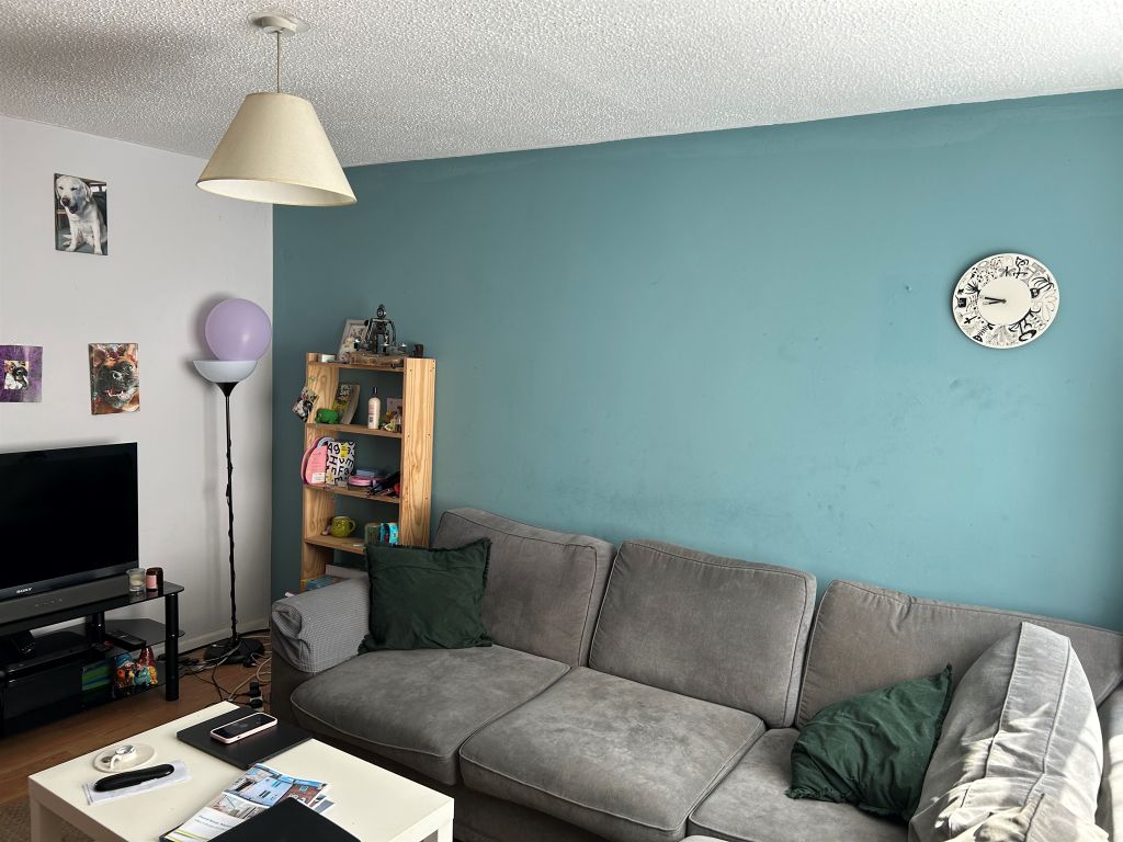 Property photo 3 of 11