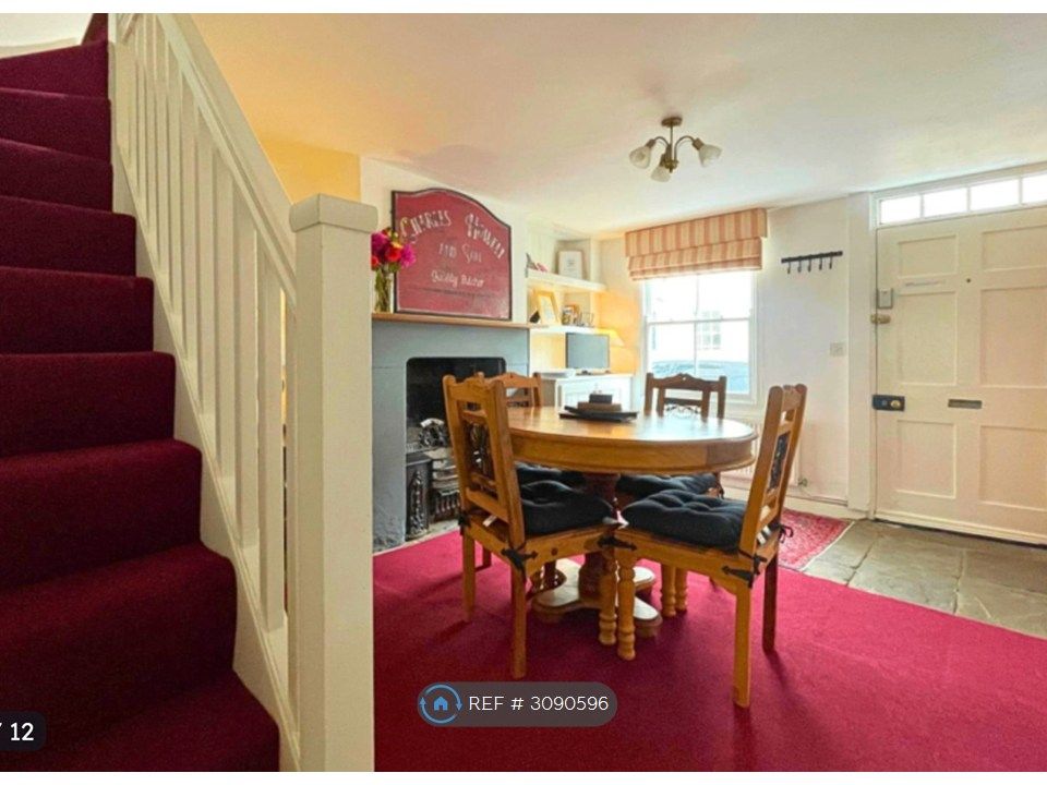 Property photo 3 of 9