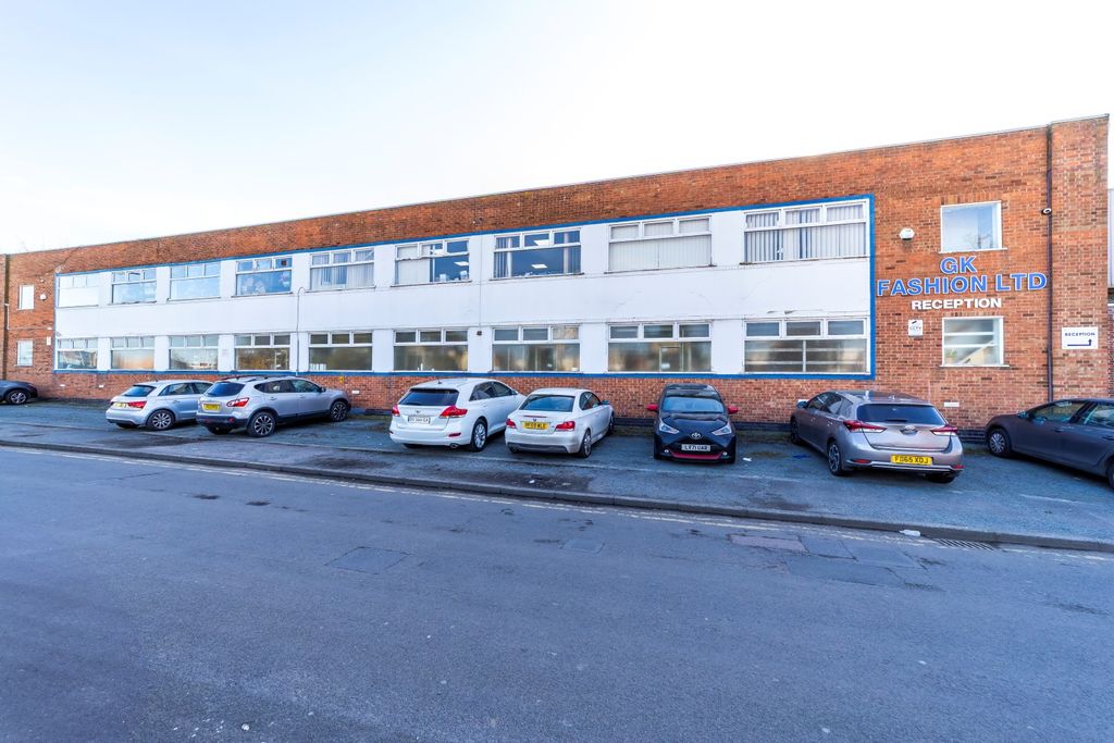 Property photo 3 of 50