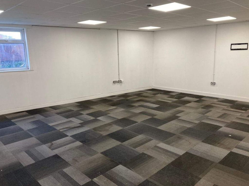 Property photo 3 of 4