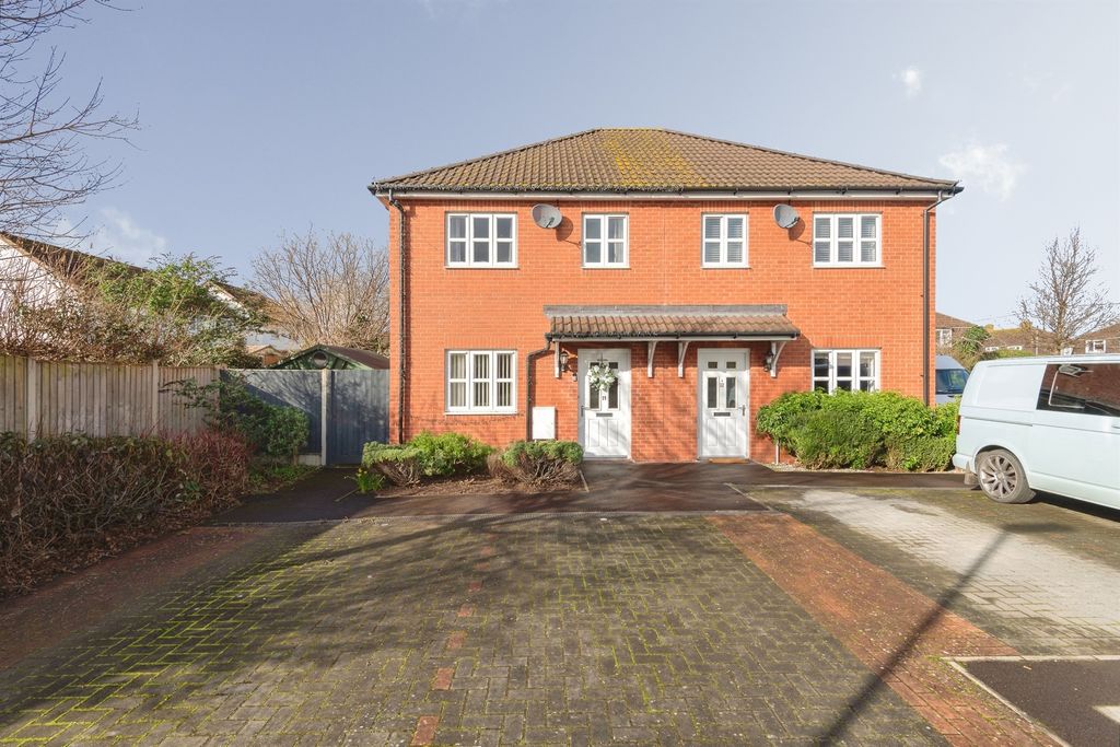 Property photo 1 of 14