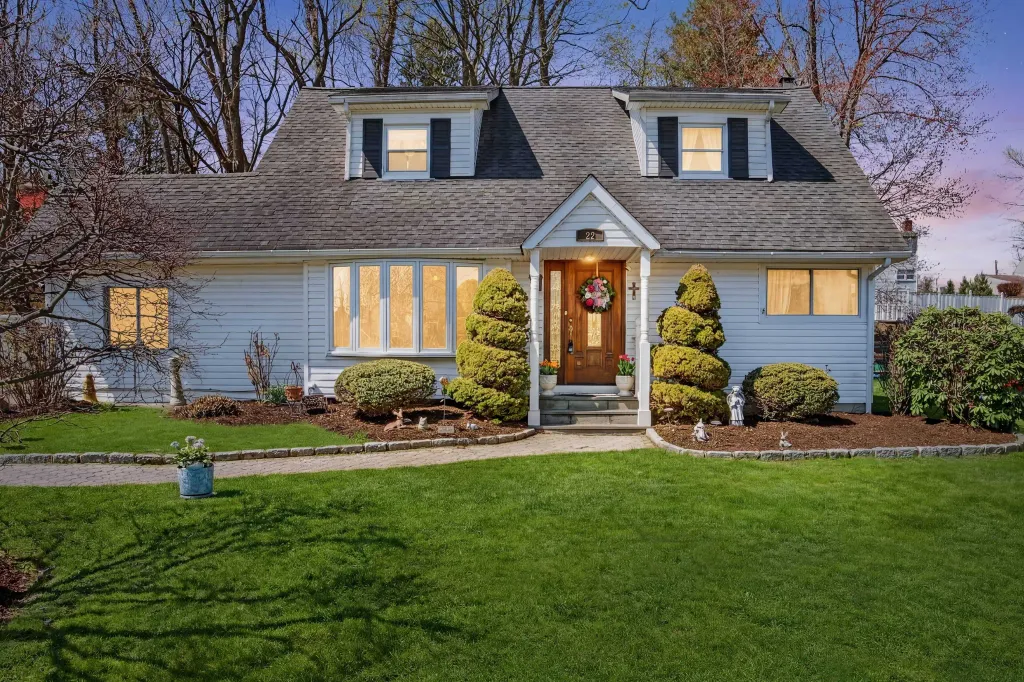 Property photo 1 of 31
