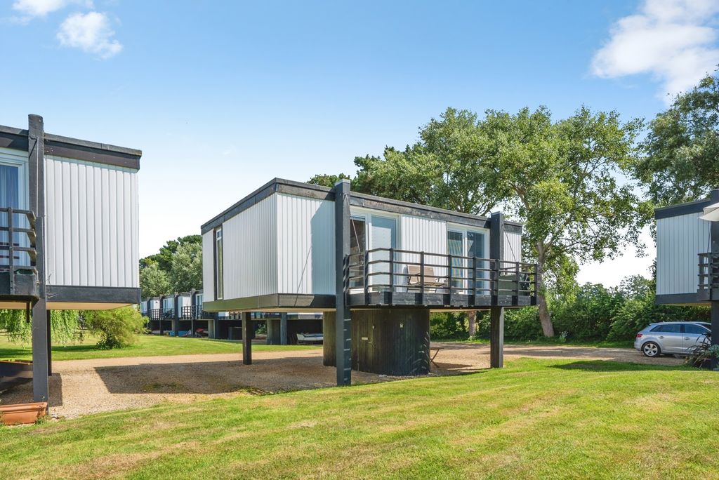 Property photo 1 of 18 Pbox-Img.Jpg
