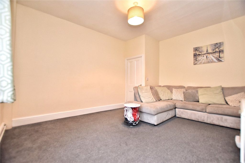 Property photo 3 of 15 Living Room