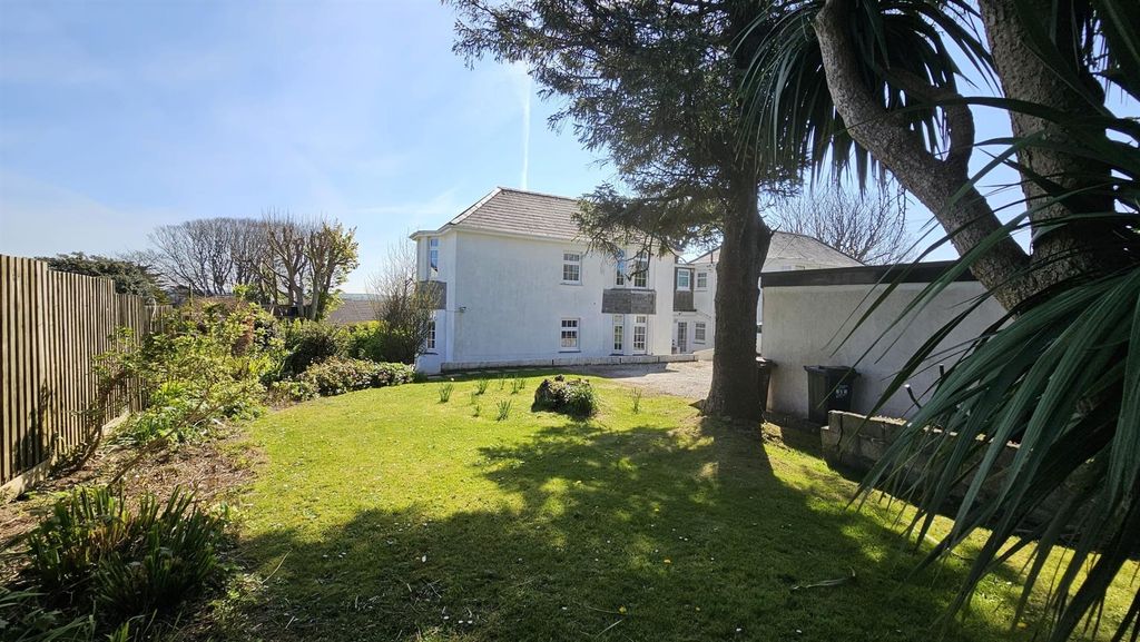 Property photo 1 of 11 4.Jpg