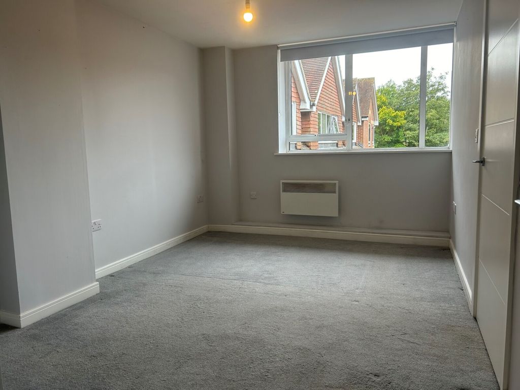 Property photo 3 of 4 Picture No. 04