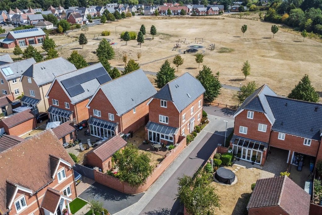 Property photo 3 of 17 Aerial