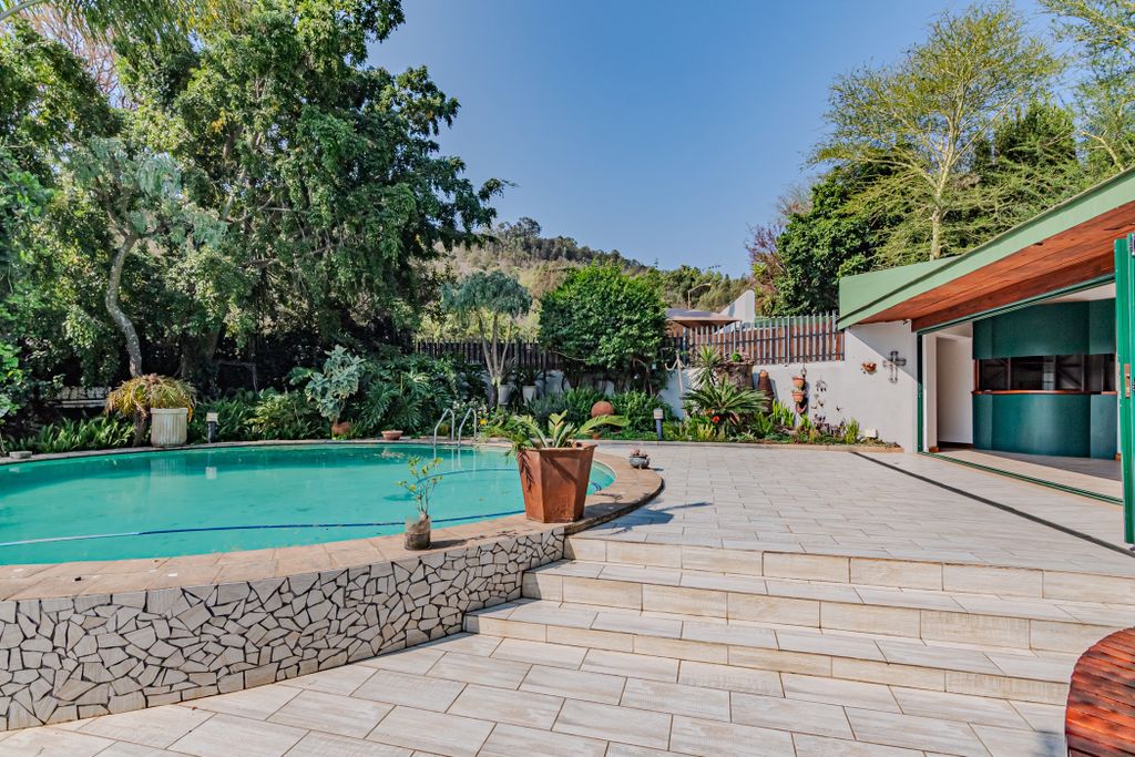 Property photo 1 of 44 Pt1713498