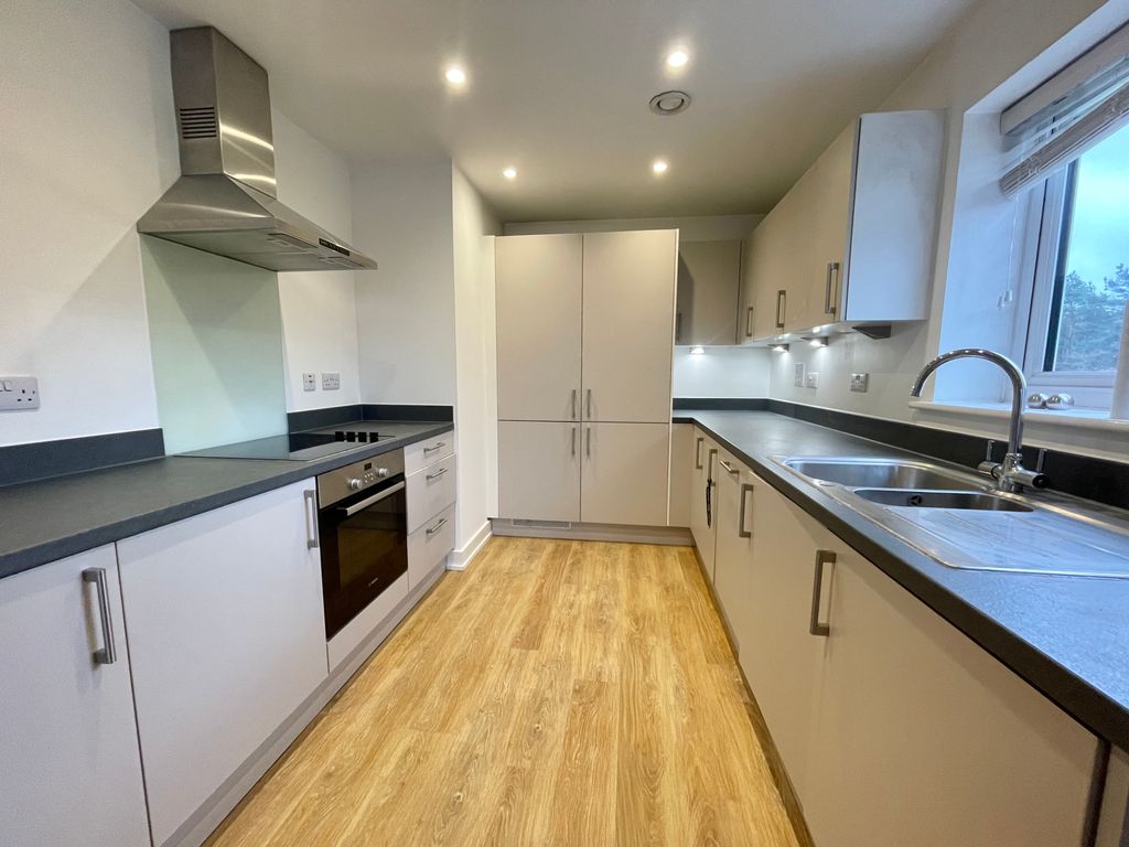 Property photo 2 of 13 Image