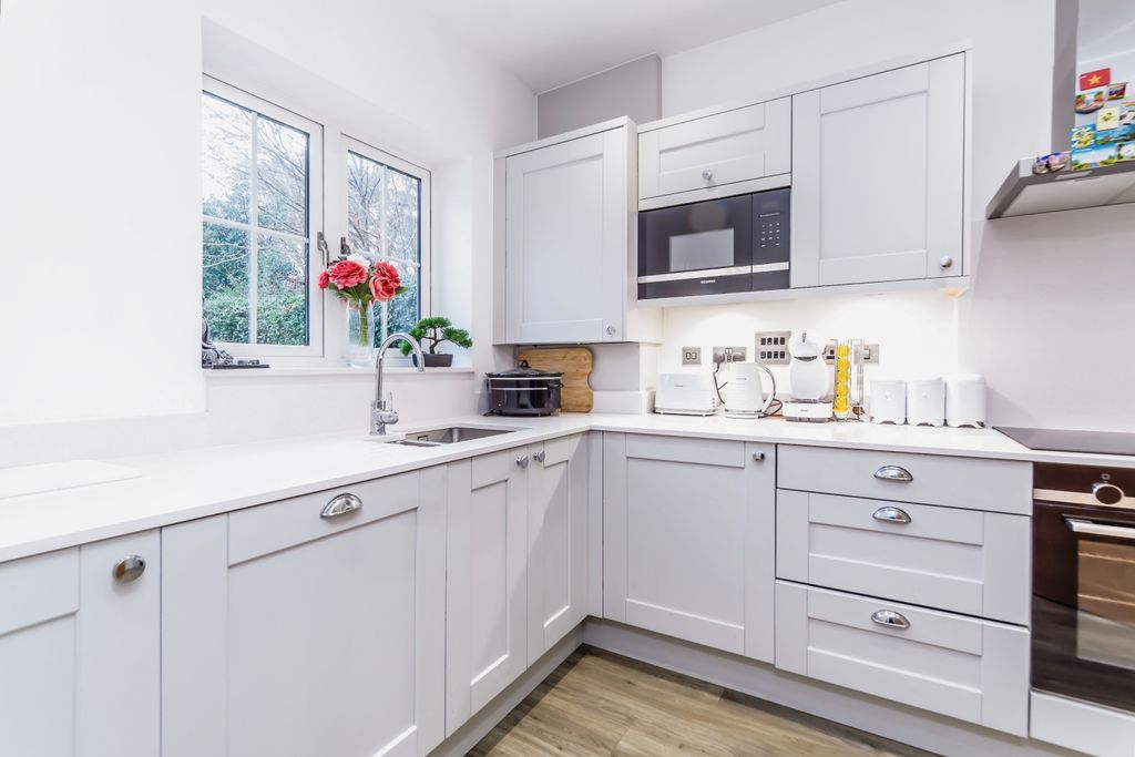 Property photo 3 of 16 Photography