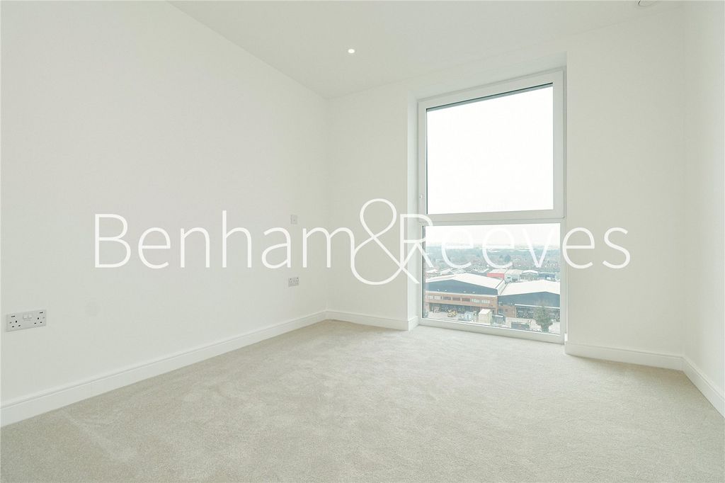 Property photo 2 of 18 Picture No. 01