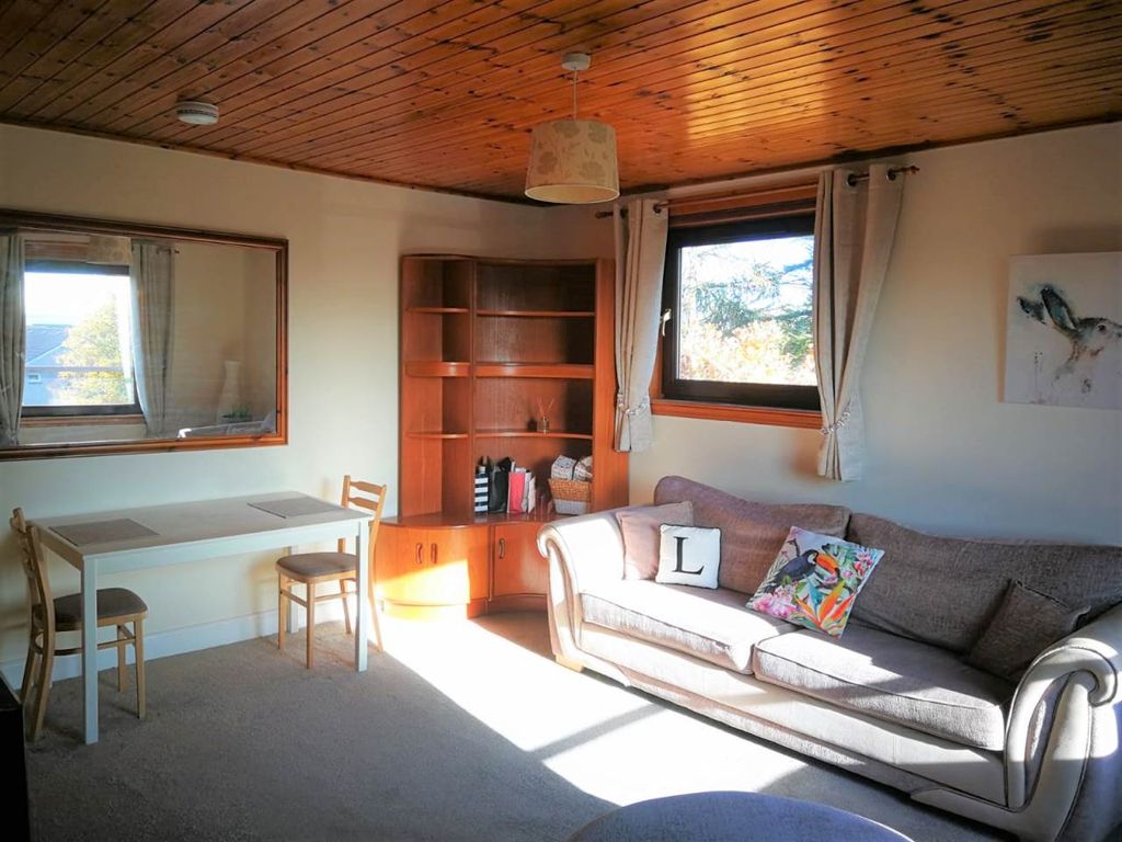 Property photo 2 of 20 Living_Room