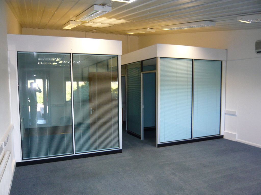 Property photo 2 of 6 Picture No. 03