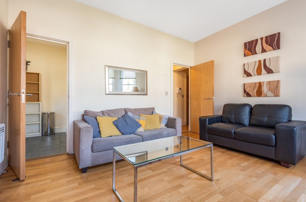 Property photo 2 of 12 714236 (3)