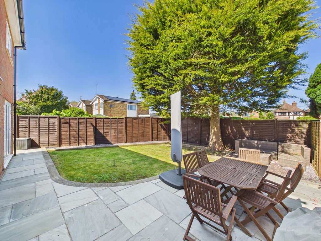 Property photo 3 of 14 Garden