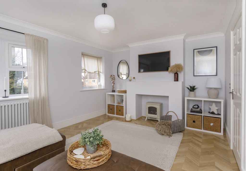 Property photo 3 of 32 I83A9456