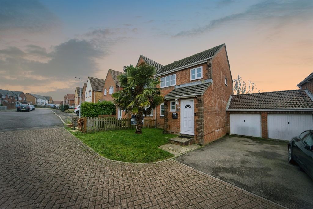 Property photo 1 of 18