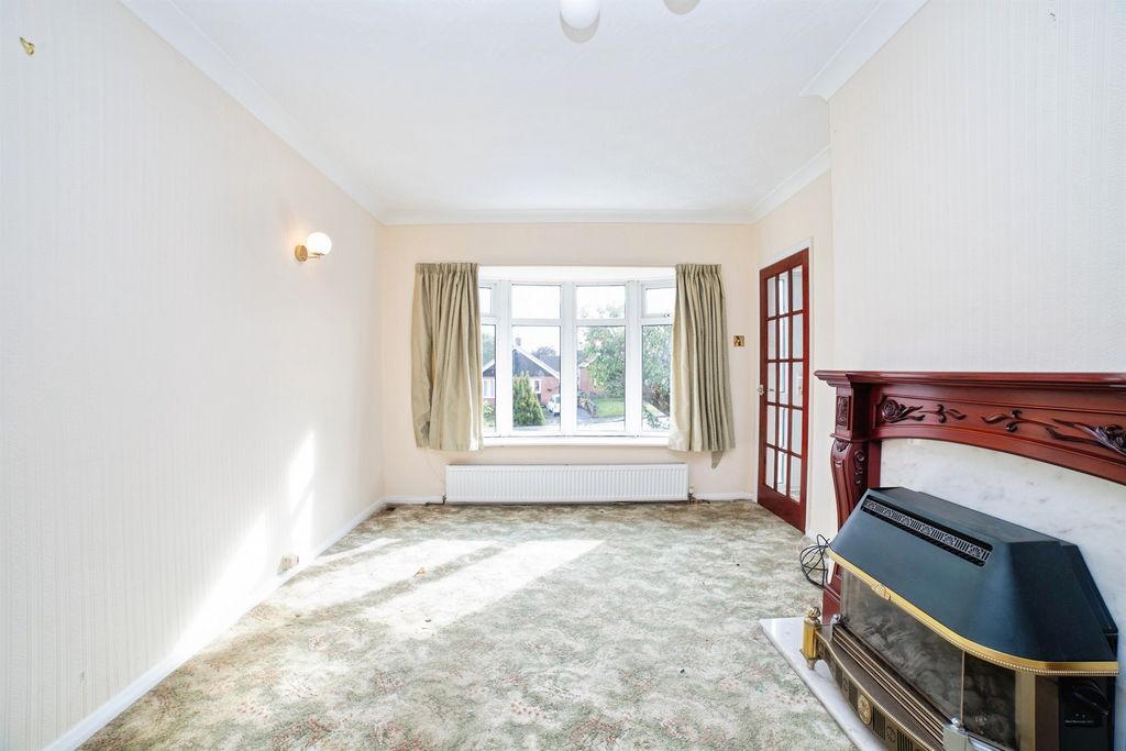 Property photo 3 of 17