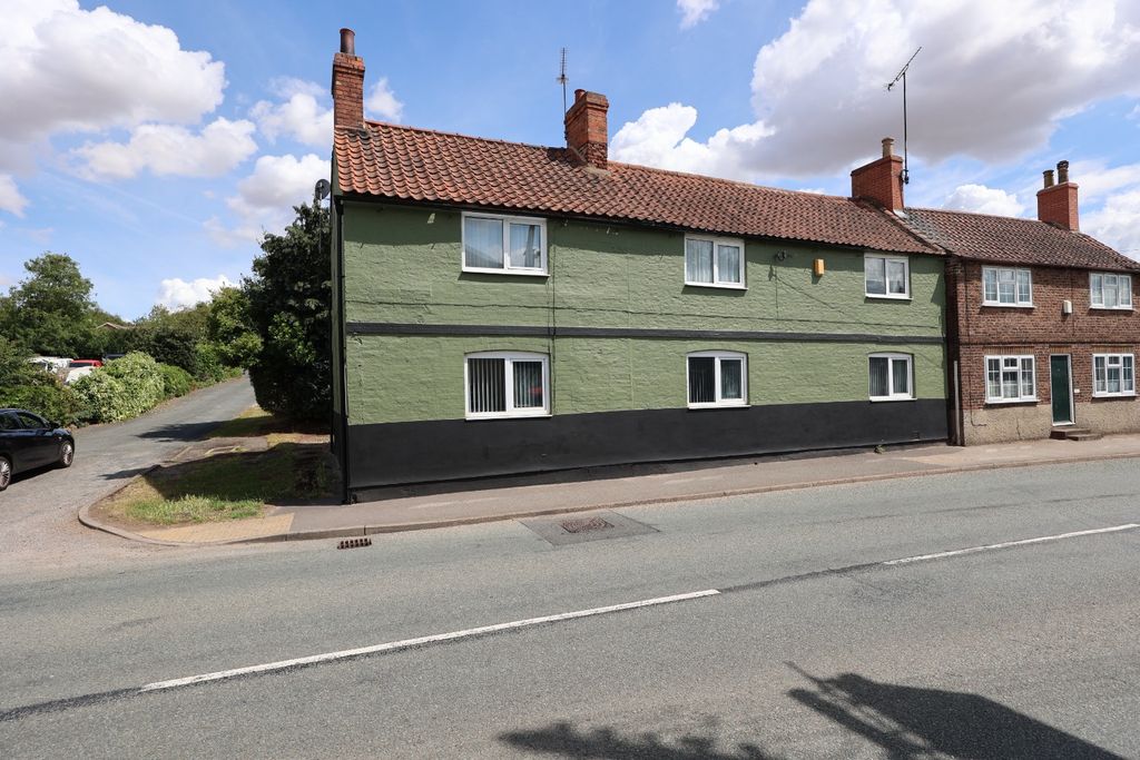 Property photo 1 of 34 4194381